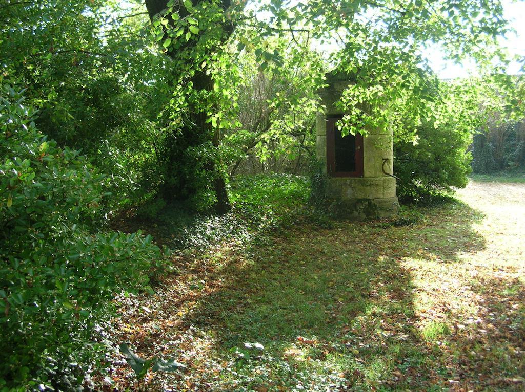 La Cure Du Maine Charles Bed & Breakfast Birac  Dış mekan fotoğraf